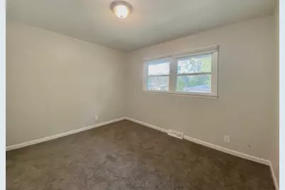 18964 Wildwood Avenue, Lansing, IL 60438 - Photo 9