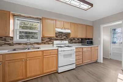 233 Wildwood Drive, Round Lake Beach, IL 60073 - Photo 9