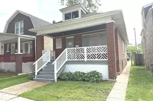 8227 S Avalon Ave, Chicago, IL 60619 - Photo 3