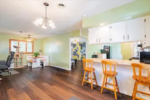 310 Rowe Dr, Bloomington, IL 61701 - Photo 9