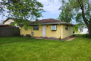 1718 Gilboa Ave, Zion, IL 60099 - Photo 19