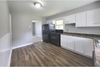 1718 Gilboa Avenue, Zion, IL 60099 - Photo 7