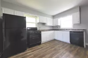 1718 Gilboa Ave, Zion, IL 60099 - Photo 5