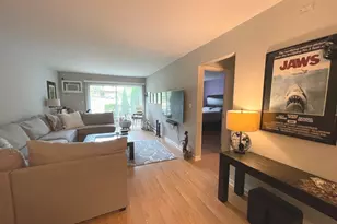 832 E Old Willow Rd, Prospect Heights, IL 60070 - Photo 9