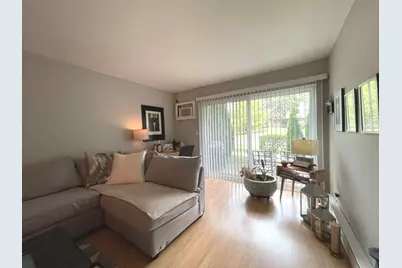 832 E Old Willow Road #106, Prospect Heights, IL 60070 - Photo 7