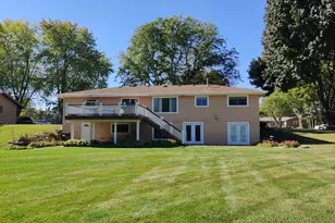 8N601 Stevens Rd, Elgin, IL 60124 - Photo 33