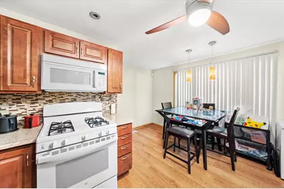 1012 E 159th Place, South Holland, IL 60473 - Photo 11