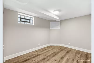 5056 N Mont Clare Avenue, Chicago, IL 60656 - Photo 23