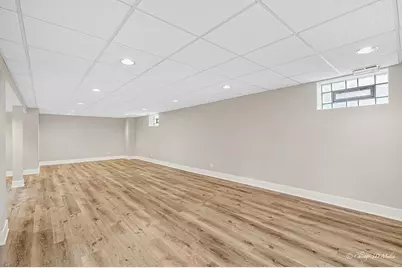 5056 N Mont Clare Avenue, Chicago, IL 60656 - Photo 19