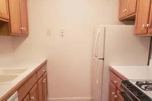 277 Shorewood Dr, Glendale Heights, IL 60139 - Photo 7