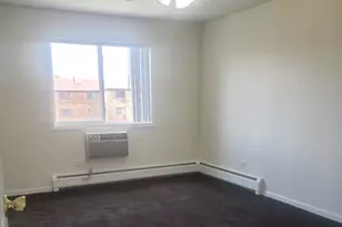 277 Shorewood Dr, Glendale Heights, IL 60139 - Photo 11