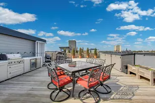 2405 W Iowa St, Chicago, IL 60622 - Photo 15