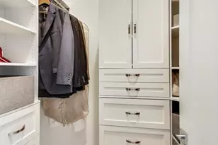 2405 W Iowa St, Chicago, IL 60622 - Photo 13