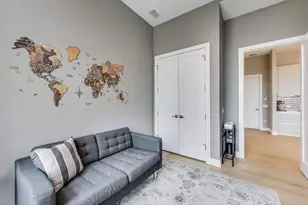 2405 W Iowa St, Chicago, IL 60622 - Photo 27