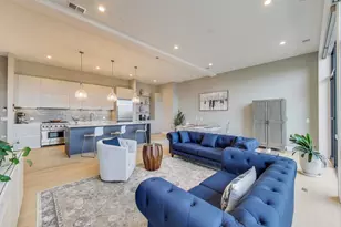 2405 W Iowa St, Chicago, IL 60622 - Photo 3