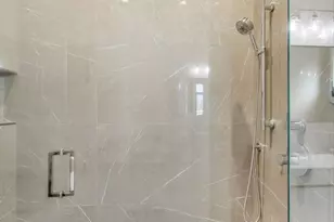 2405 W Iowa St, Chicago, IL 60622 - Photo 11