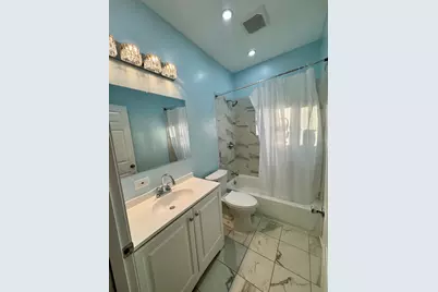 13226 S Houston Avenue, Chicago, IL 60633 - Photo 9