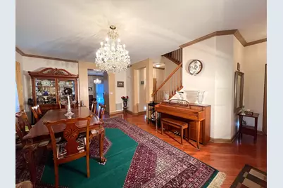 752 S Parkside Drive, Round Lake, IL 60073 - Photo 9