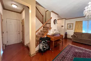 752 S Parkside Dr, Round Lake, IL 60073 - Photo 7