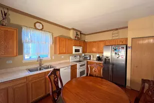 752 S Parkside Dr, Round Lake, IL 60073 - Photo 29