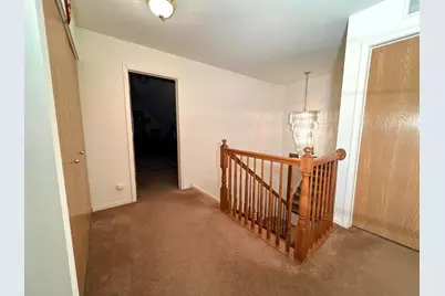 752 S Parkside Drive, Round Lake, IL 60073 - Photo 11