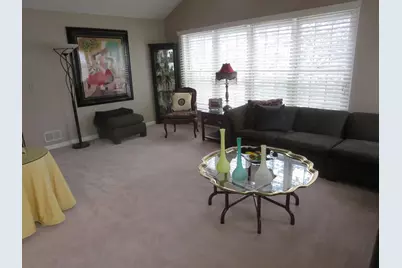 102 Yale Court, Glenview, IL 60026 - Photo 3