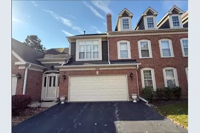 102 Yale Court, Glenview, IL 60026 - Photo 1