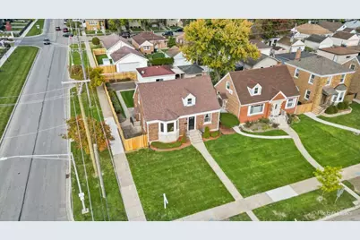 7944 W Metropole Street, Elmwood Park, IL 60707 - Photo 3