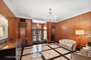 73 E Elm St, Chicago, IL 60611 - Photo 3