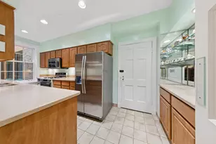 73 E Elm St, Chicago, IL 60611 - Photo 15