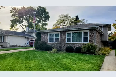 220 N Grace Street, Lombard, IL 60148 - Photo 1