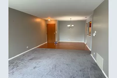 801 79th Street #310, Darien, IL 60561 - Photo 5