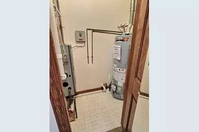 304 N Chaucer Boulevard, Monticello, IL 61856 - Photo 21