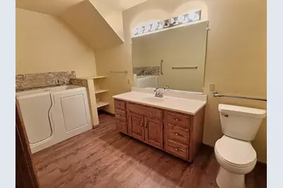 304 N Chaucer Boulevard, Monticello, IL 61856 - Photo 25