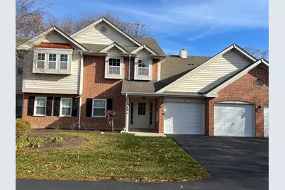 1389 E Evergreen Drive #8, Palatine, IL 60074 - Photo 1