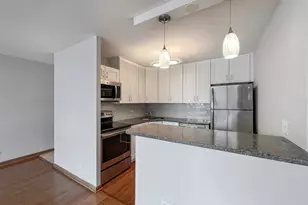 1636 N Wells St, Chicago, IL 60614 - Photo 13