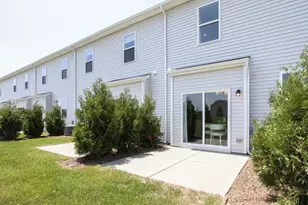 403 Comstock Rd, South Elgin, IL 60177 - Photo 27