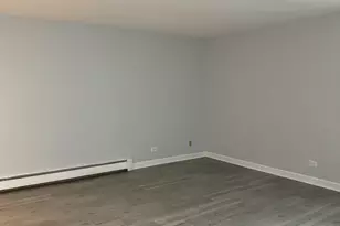 82 Luella Ave, Calumet City, IL 60409 - Photo 5