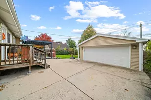611 E Ironwood Dr, Mount Prospect, IL 60056 - Photo 31