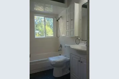 22223 Navaho Avenue, Sauk Village, IL 60411 - Photo 9