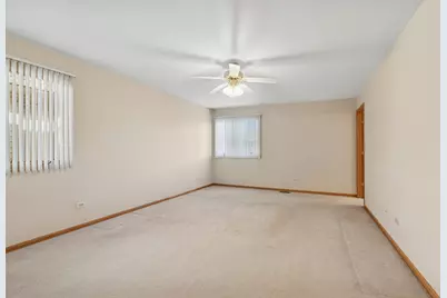 9035 W 111th Street #E, Palos Hills, IL 60465 - Photo 13