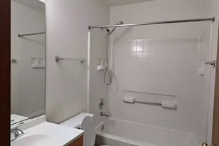 283 Camel Bend Ct, Schaumburg, IL 60194 - Photo 9