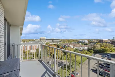 20 N Tower Road #12L, Oak Brook, IL 60523 - Photo 7