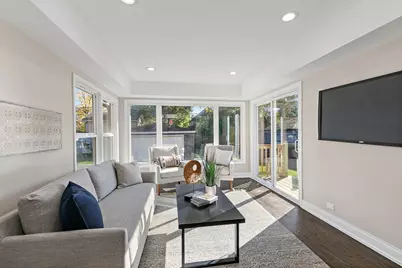 241 N Hamlin Avenue, Park Ridge, IL 60068 - Photo 13