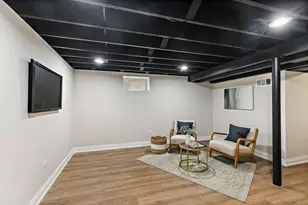 241 N Hamlin Ave, Park Ridge, IL 60068 - Photo 35