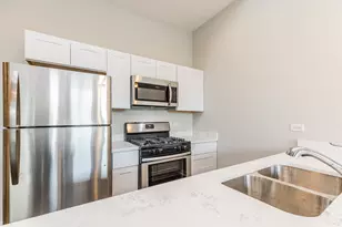 2228 W Cermak Rd, Chicago, IL 60608 - Photo 3