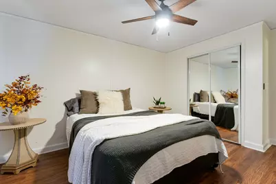 5543 W Higgins Avenue #1, Chicago, IL 60630 - Photo 19