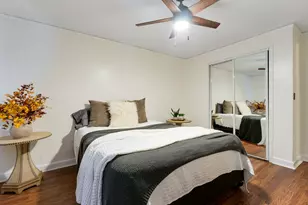 5543 W Higgins Ave, Chicago, IL 60630 - Photo 19