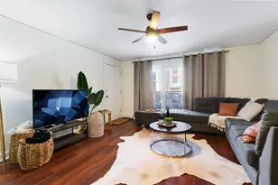 5543 W Higgins Ave, Chicago, IL 60630 - Photo 3