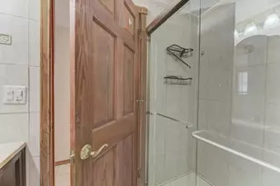 870 Longford Dr, Roselle, IL 60172 - Photo 29